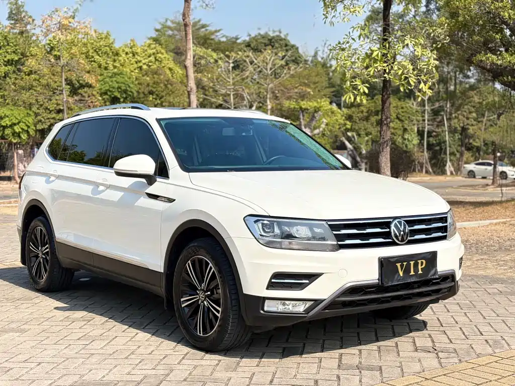 Tiguan L 2021 330TSI automatic two-wheel drive smart version купить на сайте DeffCars