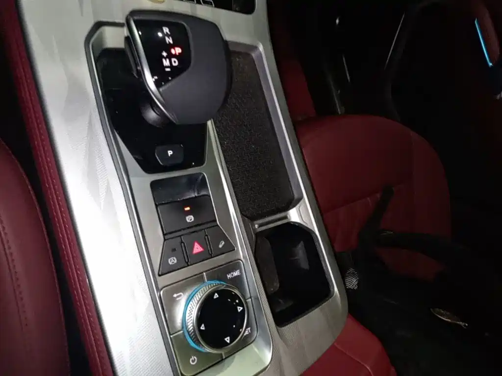 Jietu X70 PLUS 2023 model 1.5T DCT Brave PLUS 5 seats купить на сайте DeffCars