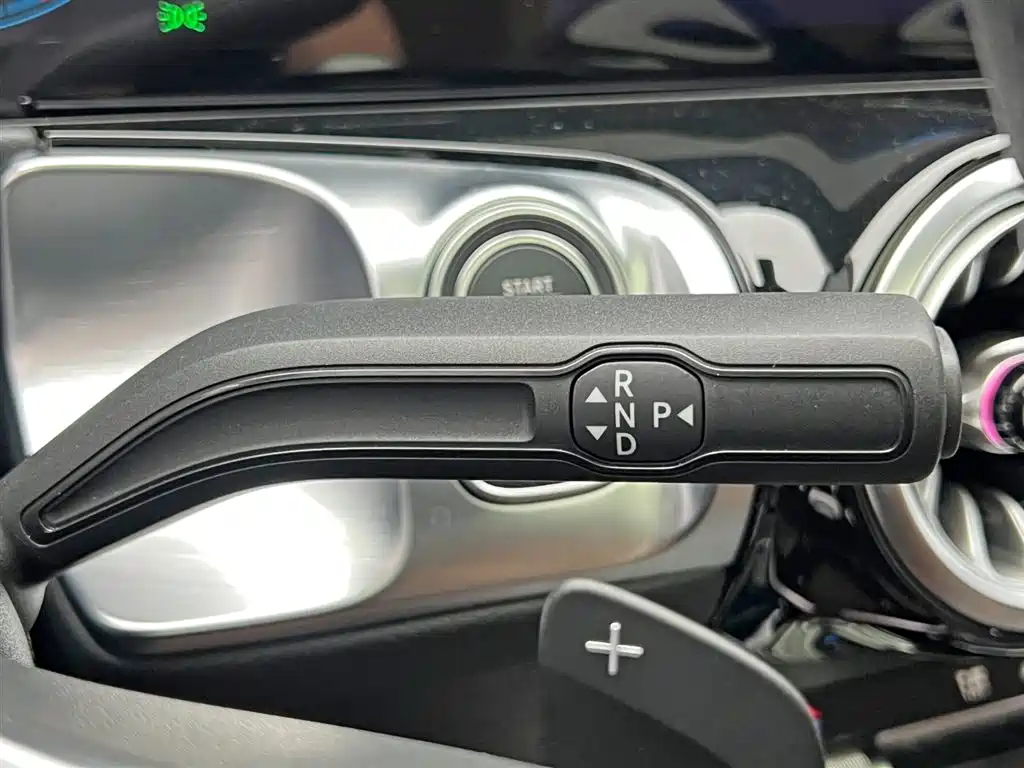 Mercedes-Benz GLB 2023 GLB 220 Fashion Model купить на сайте DeffCars