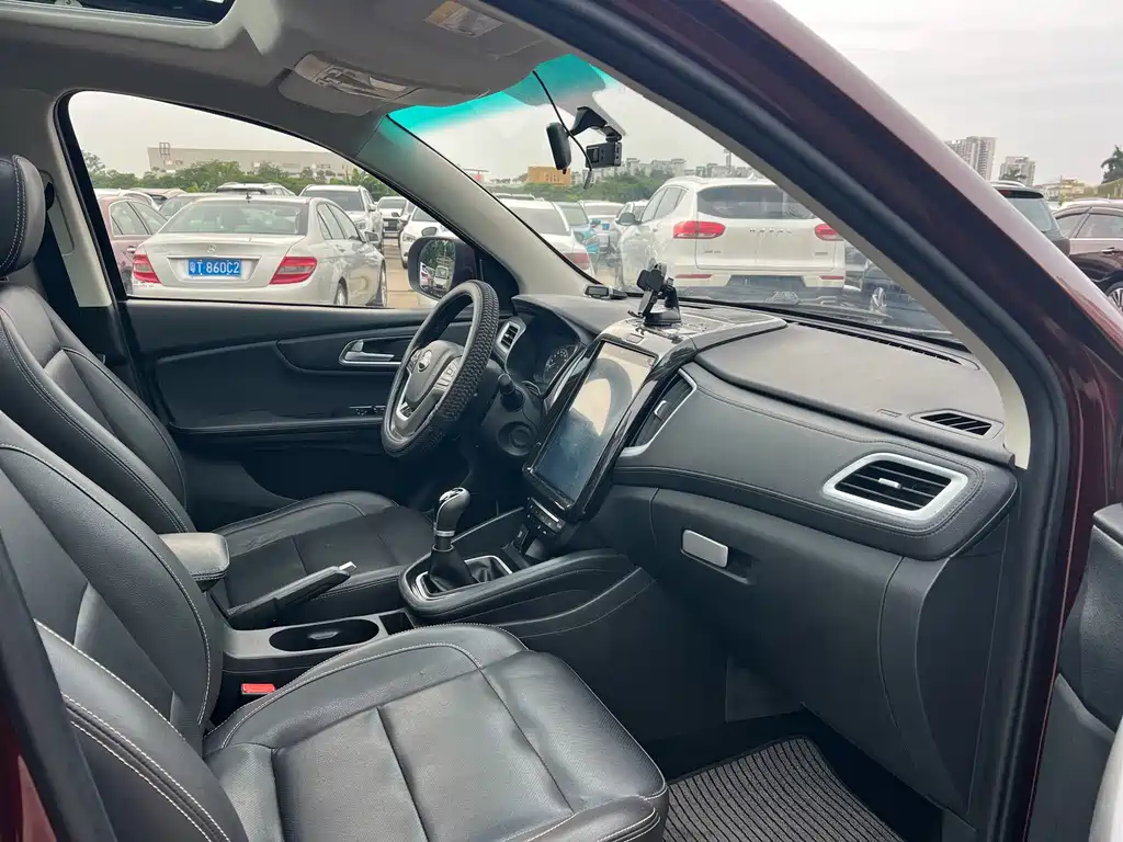 X7 2016 1.8L Manual Luxury 7 Seater купить на сайте DeffCars