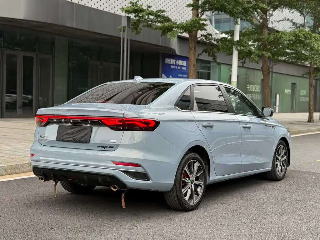 Emgrand 2023 4th Generation Champion Edition 1.5L CVT Premium Type купить на сайте DeffCars