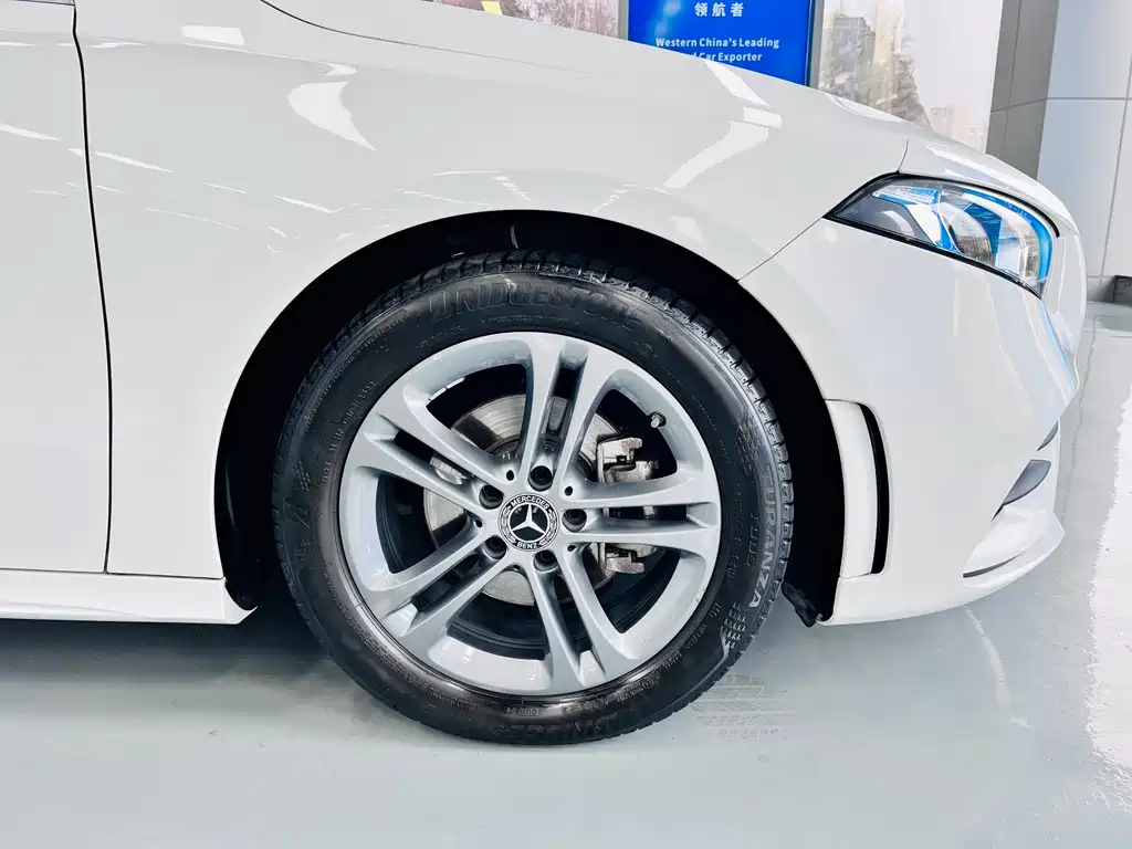 Mercedes-Benz A-Class 2022 facelift A 180 L sports sedan купить на сайте DeffCars