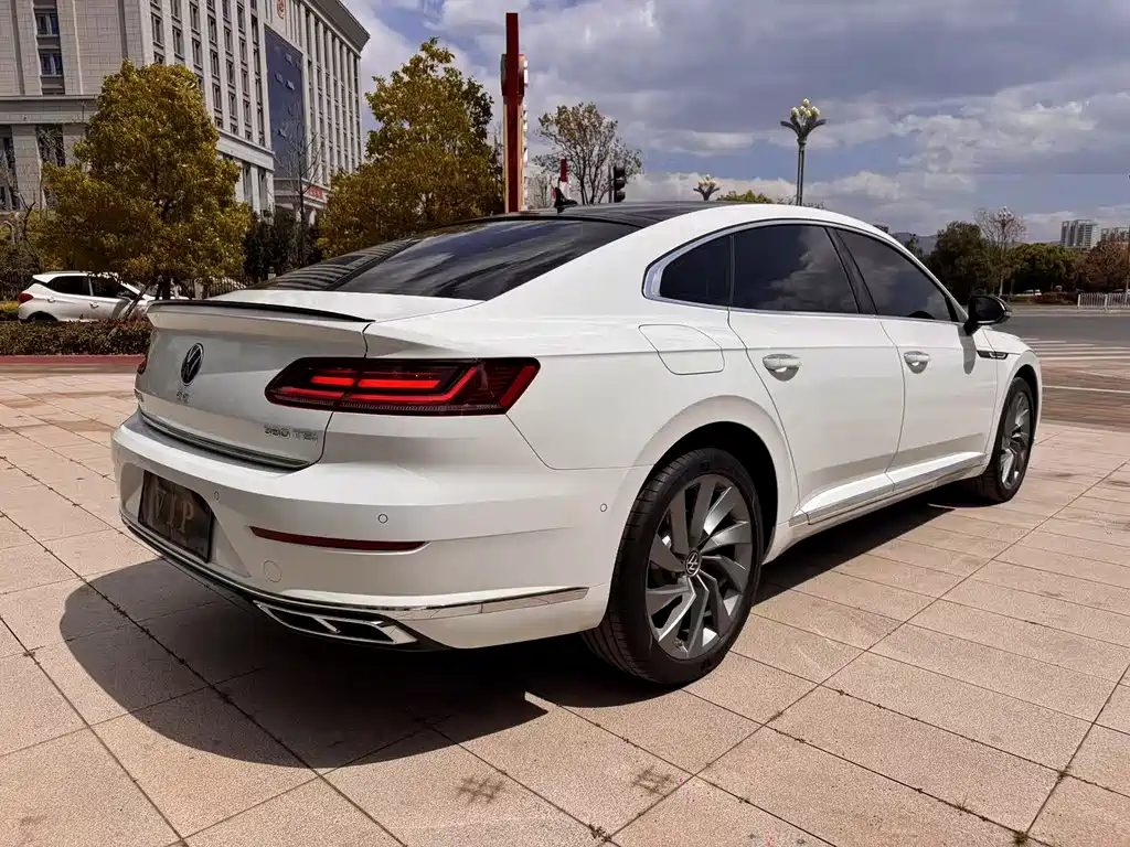 FAW-Volkswagen CC 2025 facelift 380TSI eye-catching, popular model купить на сайте DeffCars