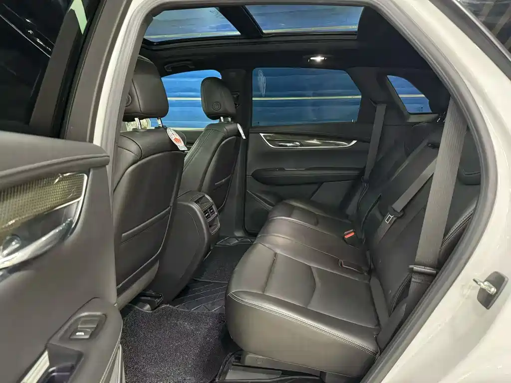 Cadillac XT5 2022 2.0T four-wheel drive premium model купить на сайте DeffCars