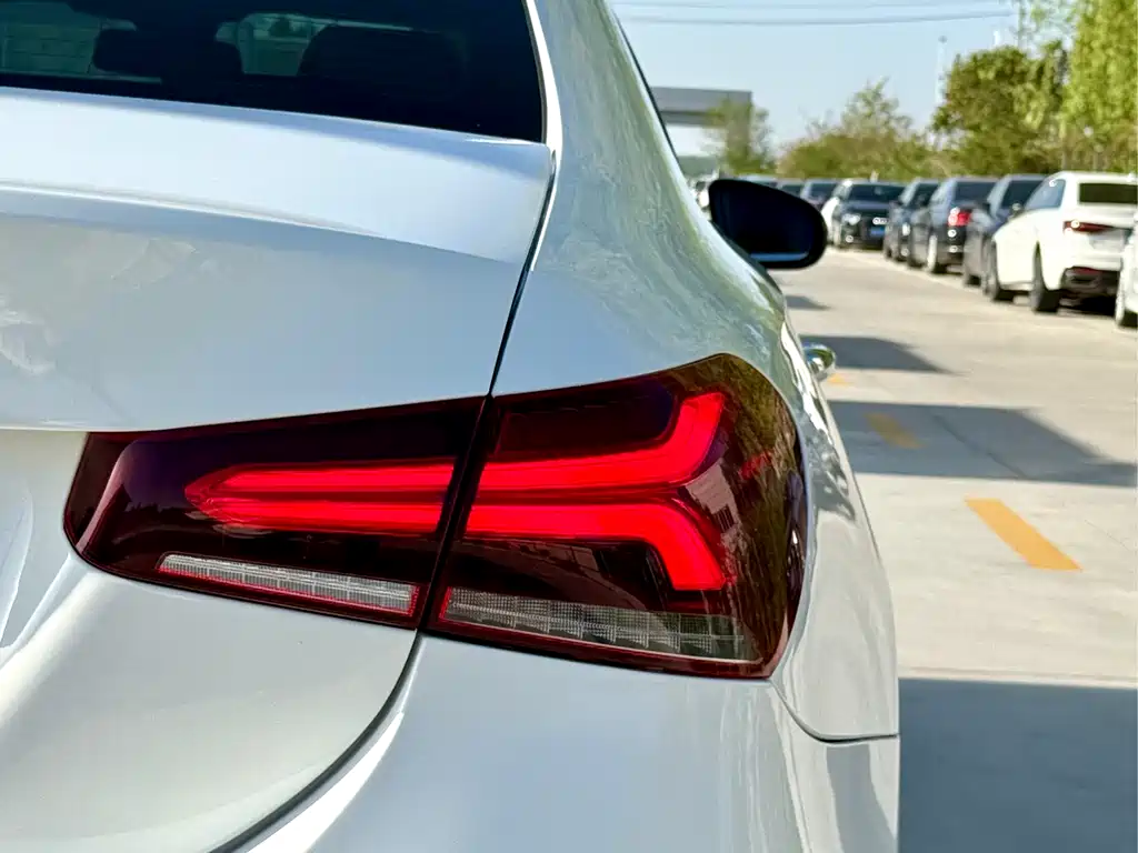 Mercedes-Benz A-Class 2022 A 200 L Sports Sedan Dynamic Type купить на сайте DeffCars