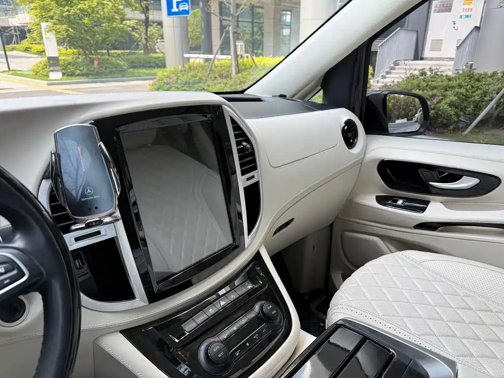 Vito 2021 2.0T Elite Edition 7 seats купить на сайте DeffCars