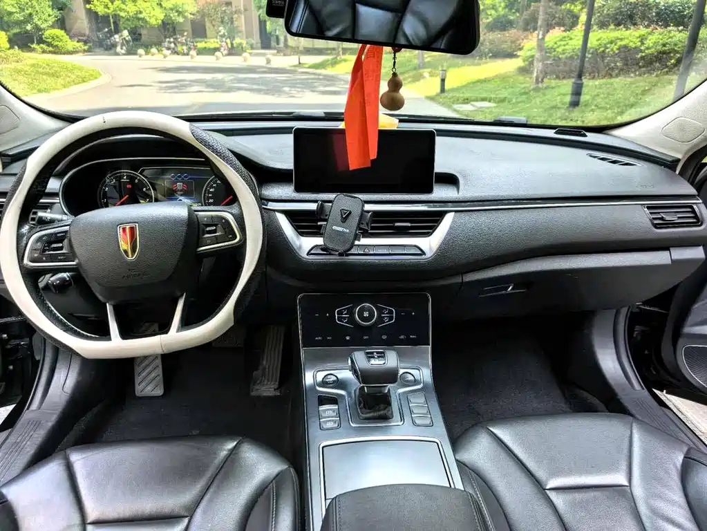 Hongqi H5 2019 30TD dynamic version купить на сайте DeffCars