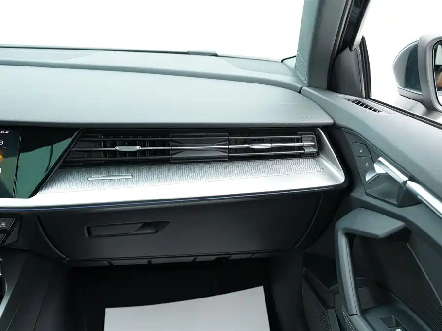 Audi A3 2023 facelift Sportback 35 TFSI stylish and sporty купить на сайте DeffCars