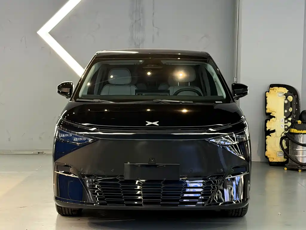 Xpeng X9 2024 640 four-wheel drive high performance Max купить на сайте DeffCars