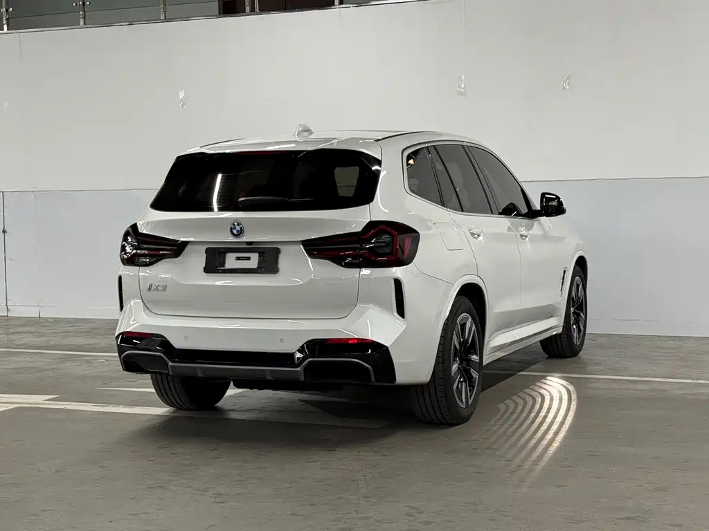 BMW iX3 2024 leading model купить на сайте DeffCars