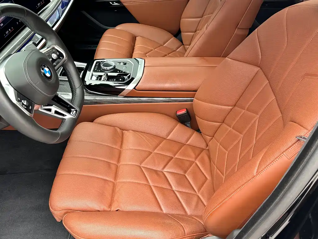 BMW 7 Series 2023 facelift 740Li exclusive M sports package купить на сайте DeffCars