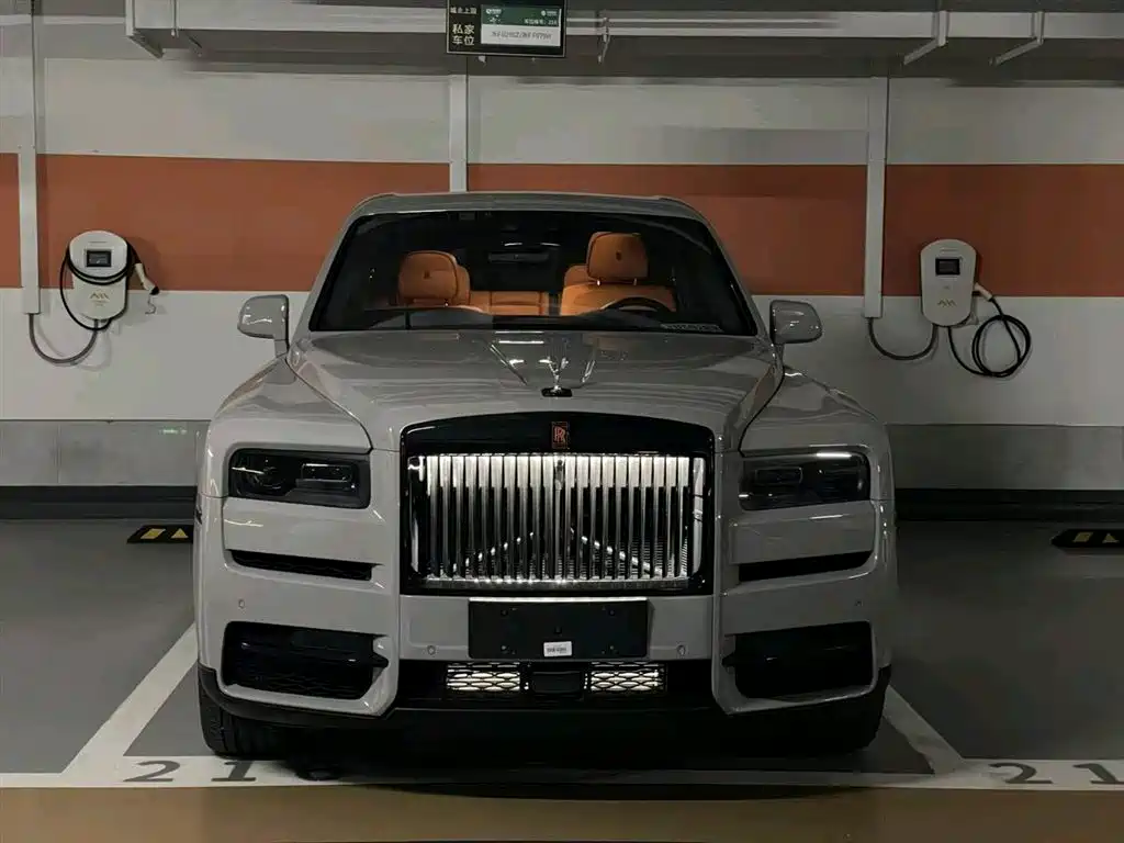 Cullinan 2024 five-seater version купить на сайте DeffCars