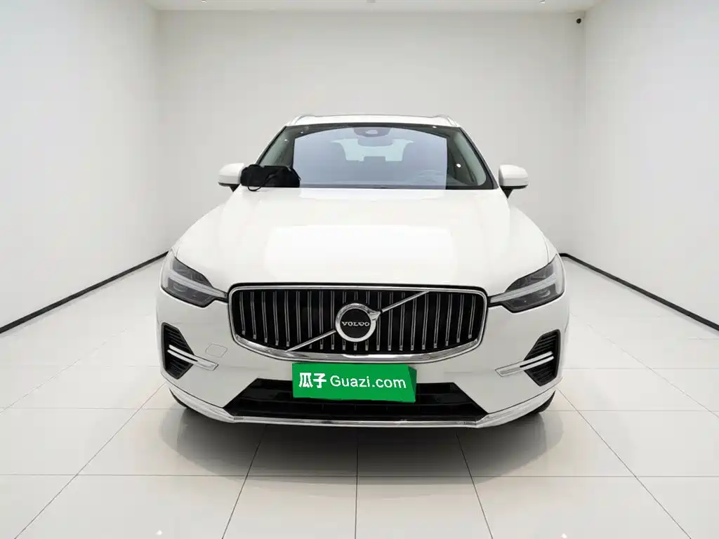 Volvo XC60 2023 B5 four-wheel drive Zhiyi Luxury Edition купить на сайте DeffCars