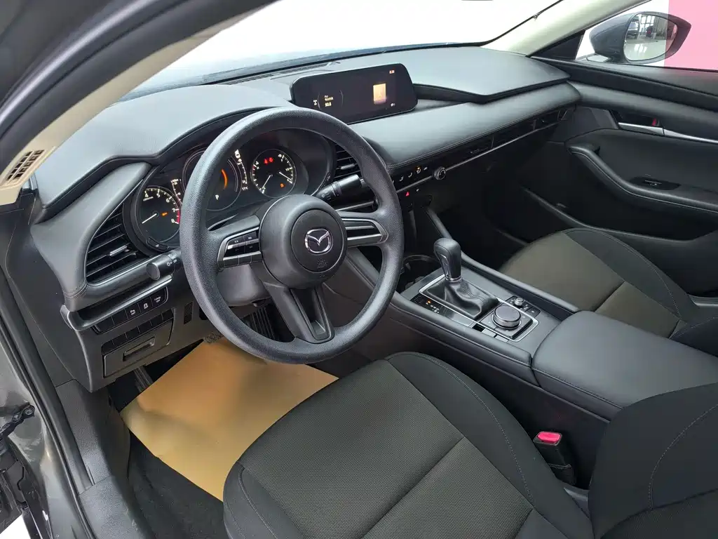 Mazda3 Angkesela 2020 1.5L automatic quality sunroof version купить на сайте DeffCars