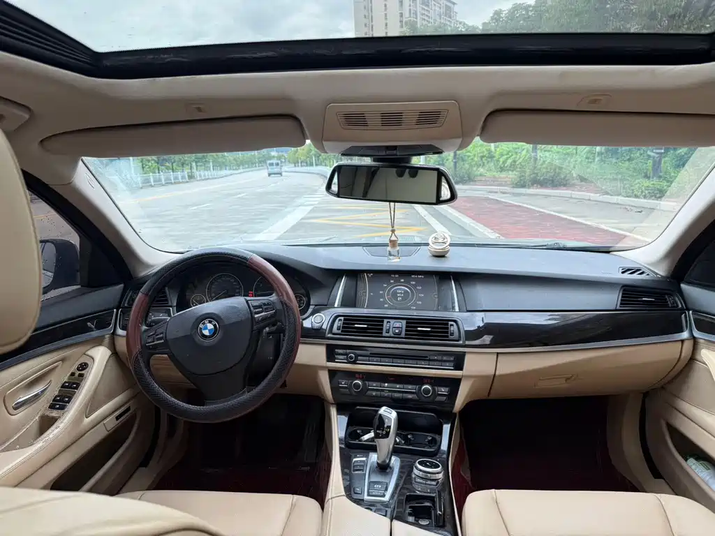 BMW 5 Series 2013 525Li Leading купить на сайте DeffCars