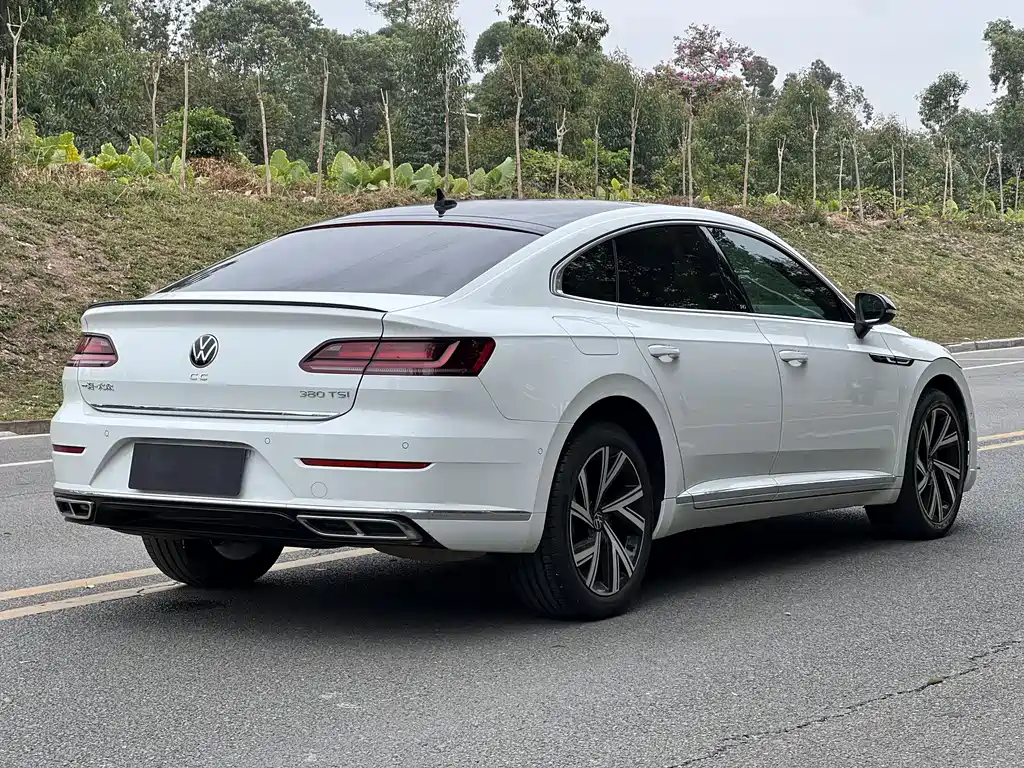 FAW-Volkswagen CC 2021 380TSI eye-catching version купить на сайте DeffCars