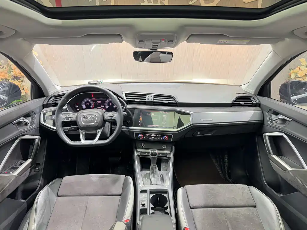 Audi Q3 2021 35 TFSI Fashionable and Dynamic купить на сайте DeffCars
