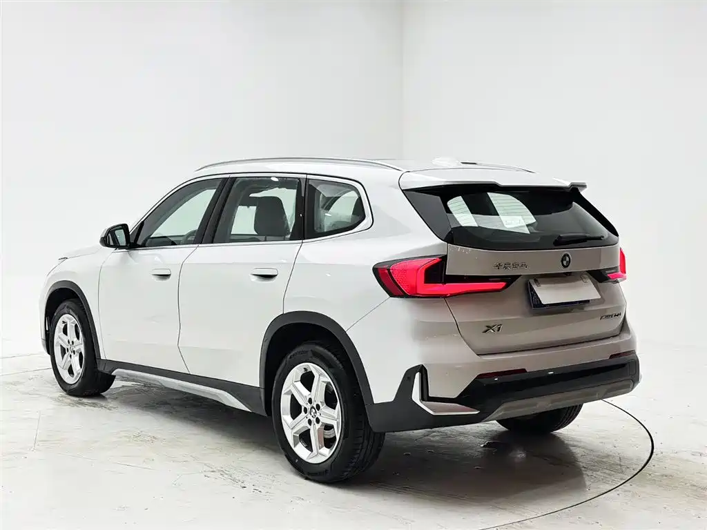 BMW X1 2023 sDrive20Li X Design Package купить на сайте DeffCars