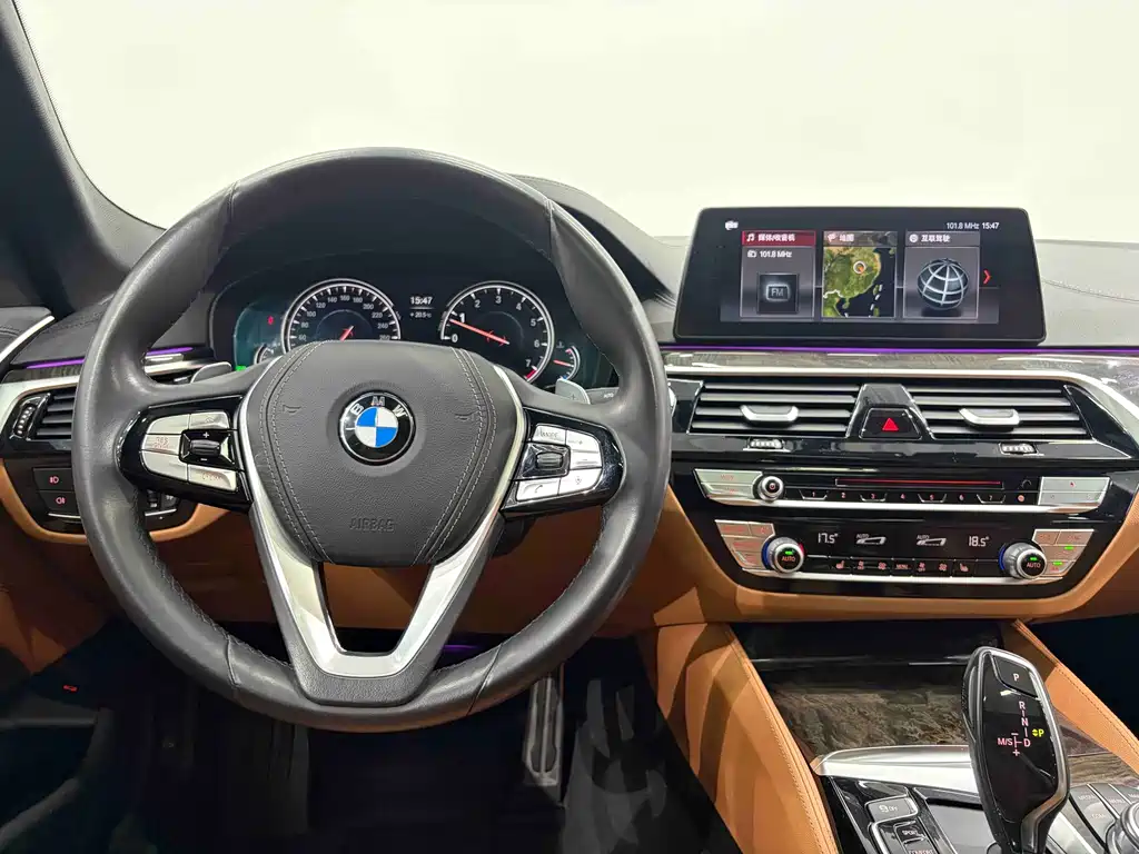 BMW 5 Series 2018 facelift 530Li leading M sports package купить на сайте DeffCars