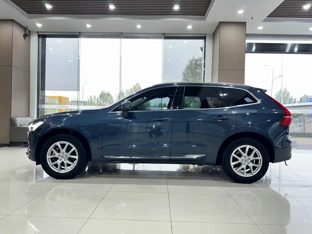 Volvo XC60 2020 T5 four-wheel drive Zhiyi Luxury Edition купить на сайте DeffCars