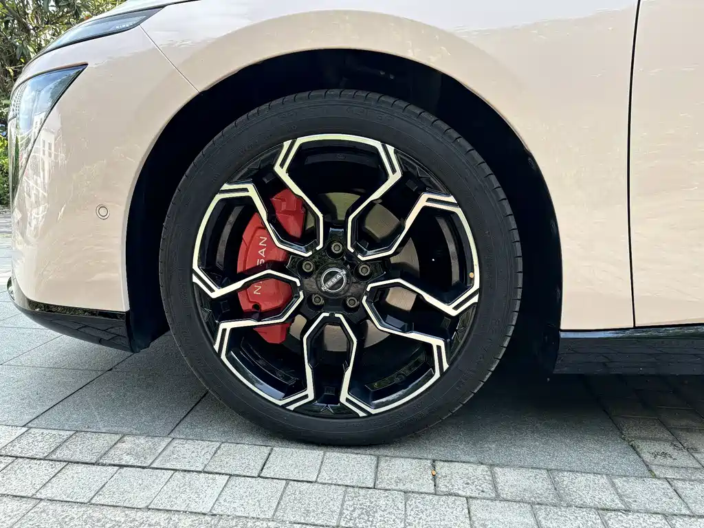 Nissan N7 2025 625 Max купить на сайте DeffCars
