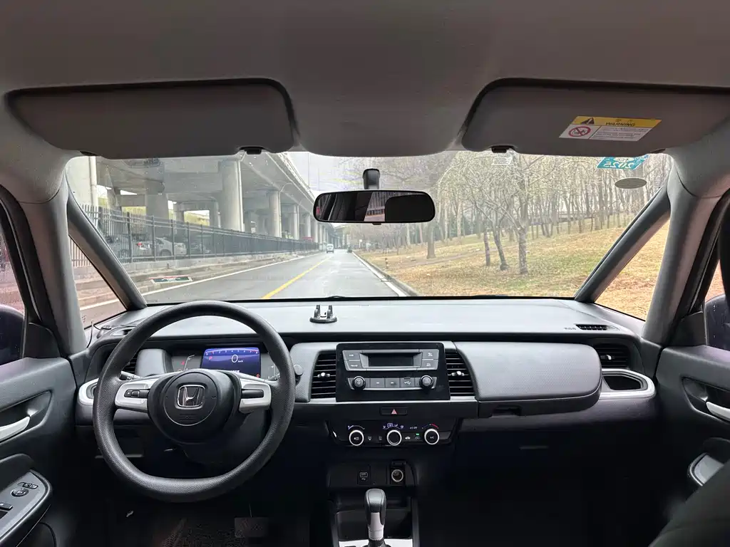 Fit 2022 1.5L CVT Trendy Sunroof Edition купить на сайте DeffCars