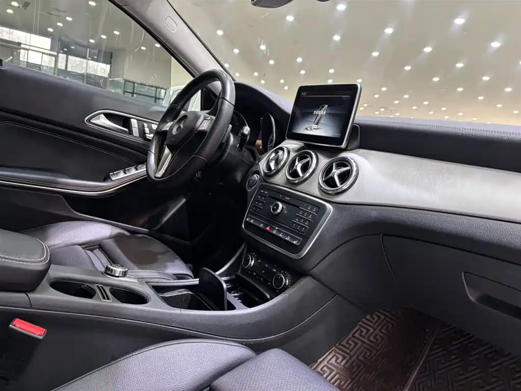 Mercedes-Benz GLA 2016 GLA 220 4MATIC luxury model купить на сайте DeffCars