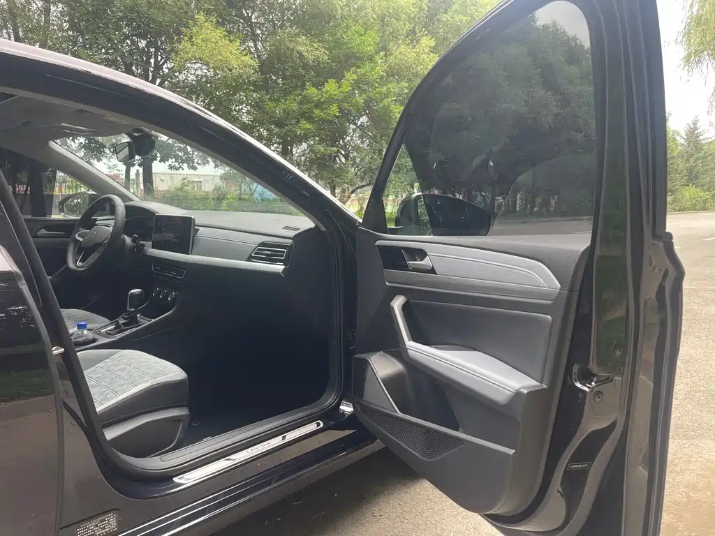 Lavida 2023 1.5L Automatic Full Version купить на сайте DeffCars