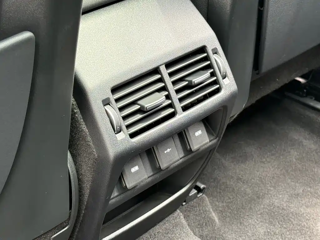 Discovery Sport 2023 249PS R-Dynamic SE Performance Technology Edition купить на сайте DeffCars