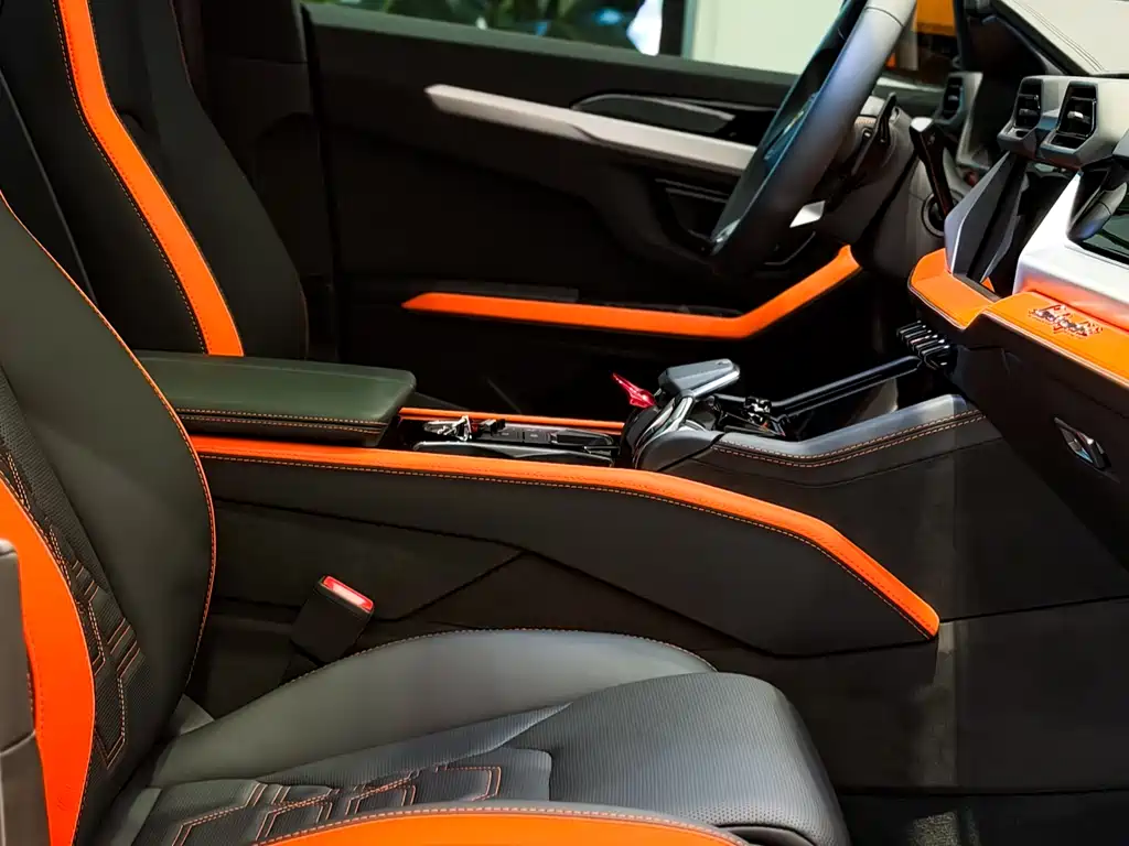 Urus SE 2026 4.0T Standard Edition купить на сайте DeffCars