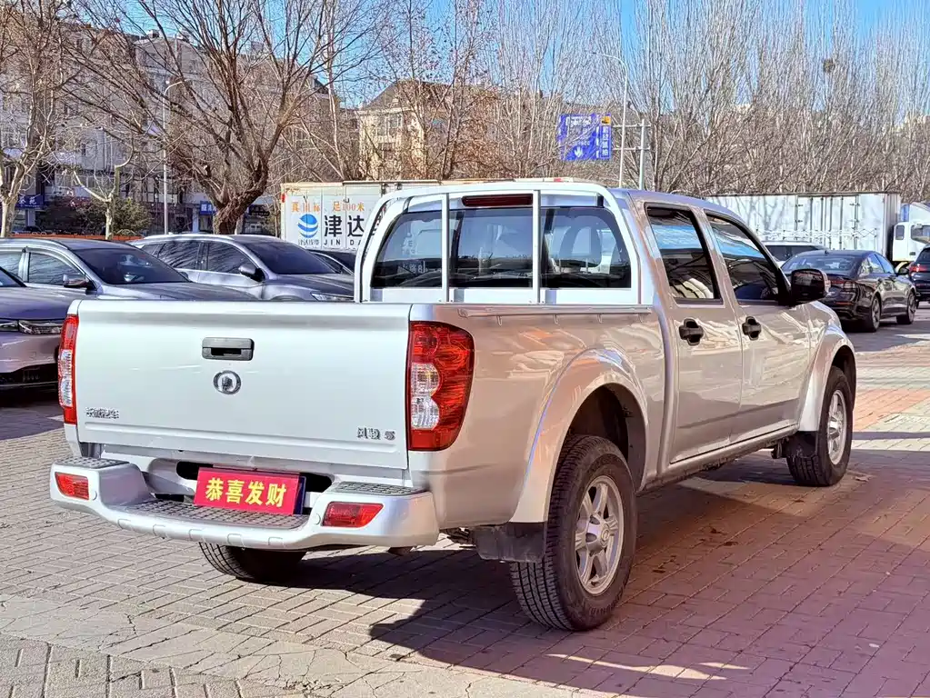 Fengjun 5 2023 2.0T diesel two-wheel drive aggressive large double купить на сайте DeffCars