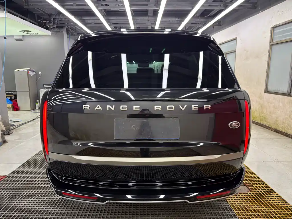 Range Rover 2024 3.0 L6 400PS Extended Edition купить на сайте DeffCars