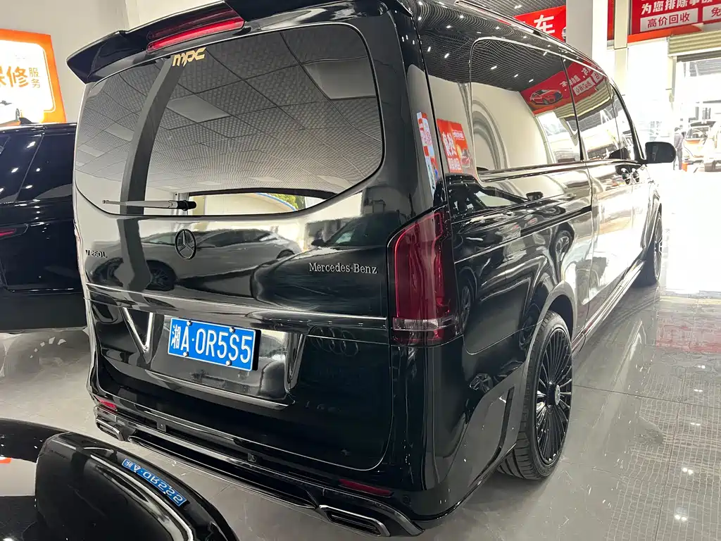 Mercedes-Benz V-Class 2017 V 260 L Premium Extended Edition купить на сайте DeffCars