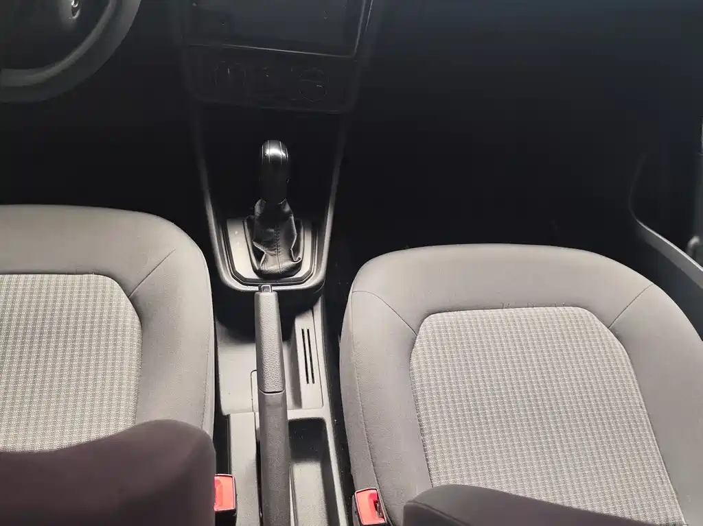 Santana 2018 1.5L automatic fashion version купить на сайте DeffCars