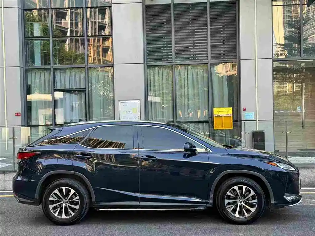 Lexus RX 2020 300 2WD Elite Edition National VI купить на сайте DeffCars