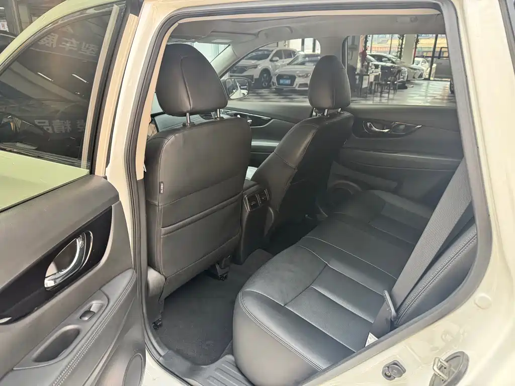 X-Trail 2022 2.0L 2WD Intelligent Link Premium Edition купить на сайте DeffCars