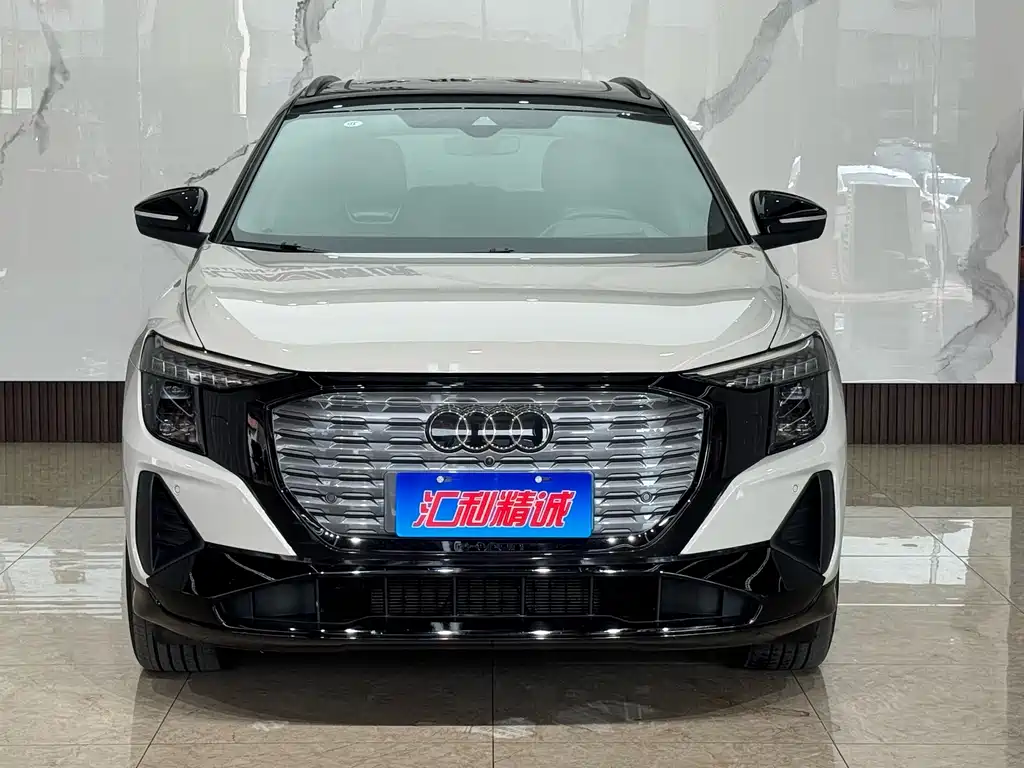 Audi Q5 e-tron 2023 50 e-tron quattro glory type brocade suit купить на сайте DeffCars