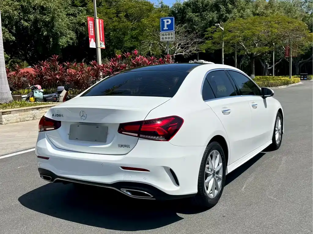 Mercedes-Benz A-Class 2020 A 200 L Sports Sedan купить на сайте DeffCars