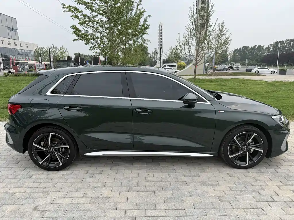 Audi A3 2024 Sportback 35 TFSI stylish and sporty купить на сайте DeffCars