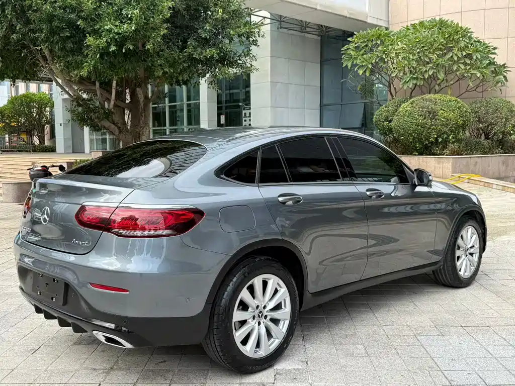 Mercedes-Benz GLC Coupe 2020 GLC 260 4MATIC Coupe SUV купить на сайте DeffCars