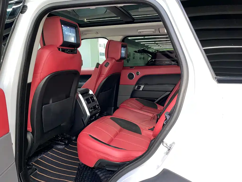 Range Rover Sport 2021 3.0 L6 Black Edition купить на сайте DeffCars