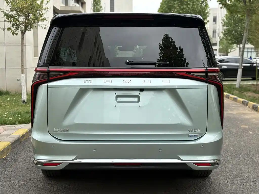 Everyone 9 2024 Super Hybrid Long Range Forest Edition Seven Seats купить на сайте DeffCars