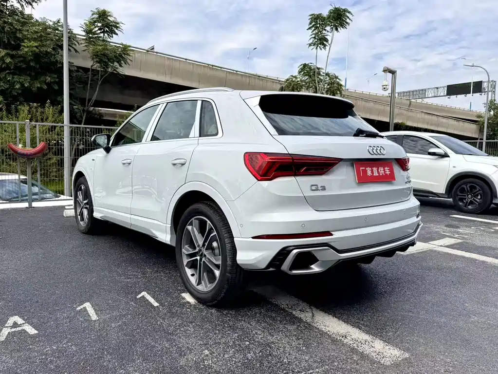 Audi Q3 2026 45th Anniversary Collector’s Edition 40TFSI Fashionable and Dynamic купить на сайте DeffCars