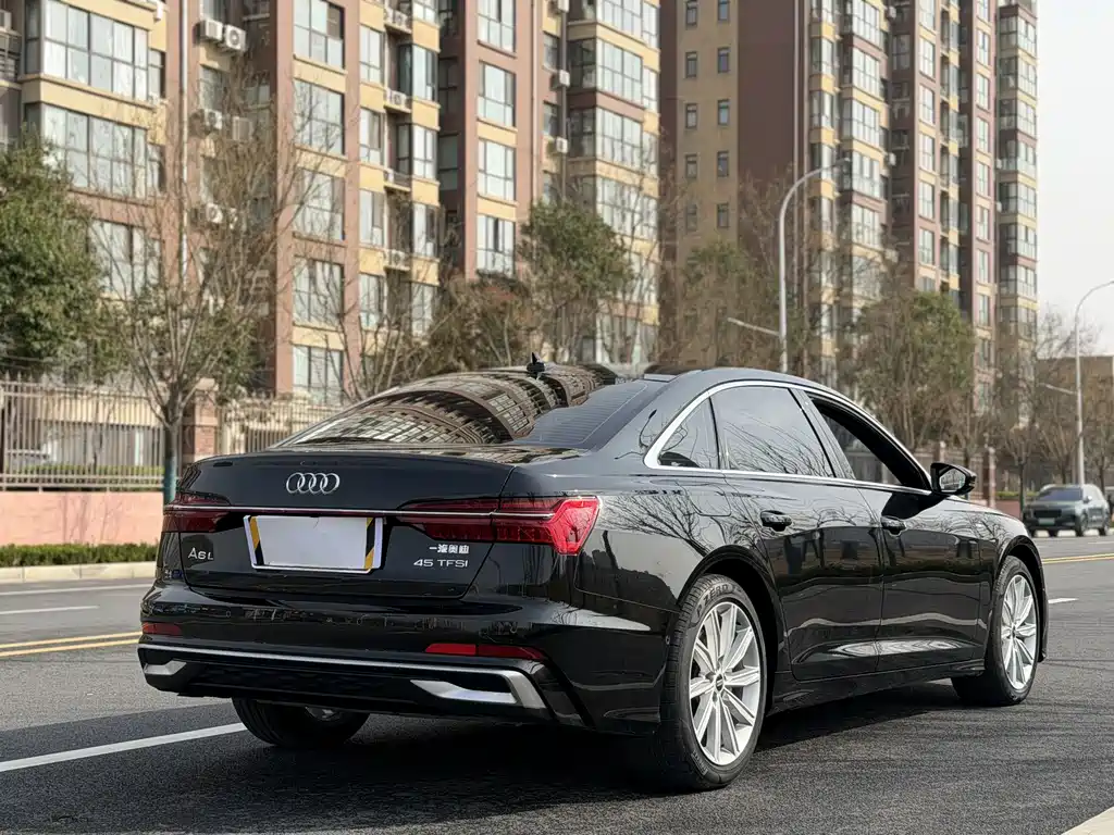 Audi A6L 2024 45 TFSI Premium Dynamic Model купить на сайте DeffCars