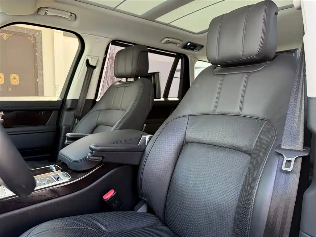 Range Rover 2020 3.0 L6 Legend Extended Edition купить на сайте DeffCars