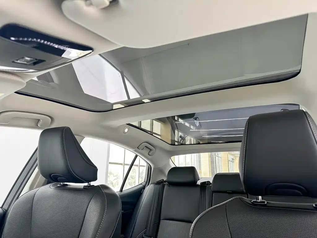 Camry 2024 Shuangqing 2.5HG Premium Edition купить на сайте DeffCars