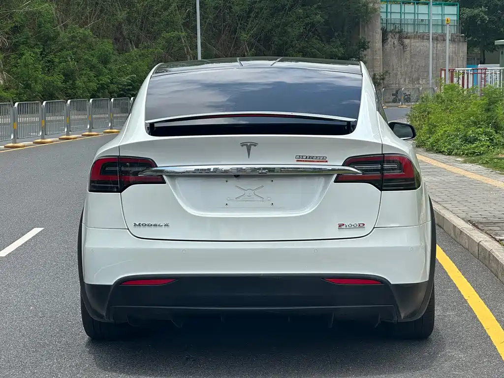 Model X 2017 Model X 100D Long Range Edition купить на сайте DeffCars