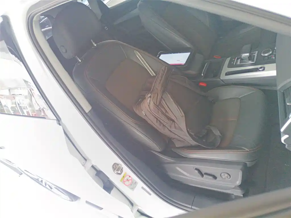 Audi Q5L 2020 facelift 40 TFSI Honorable and enterprising model купить на сайте DeffCars