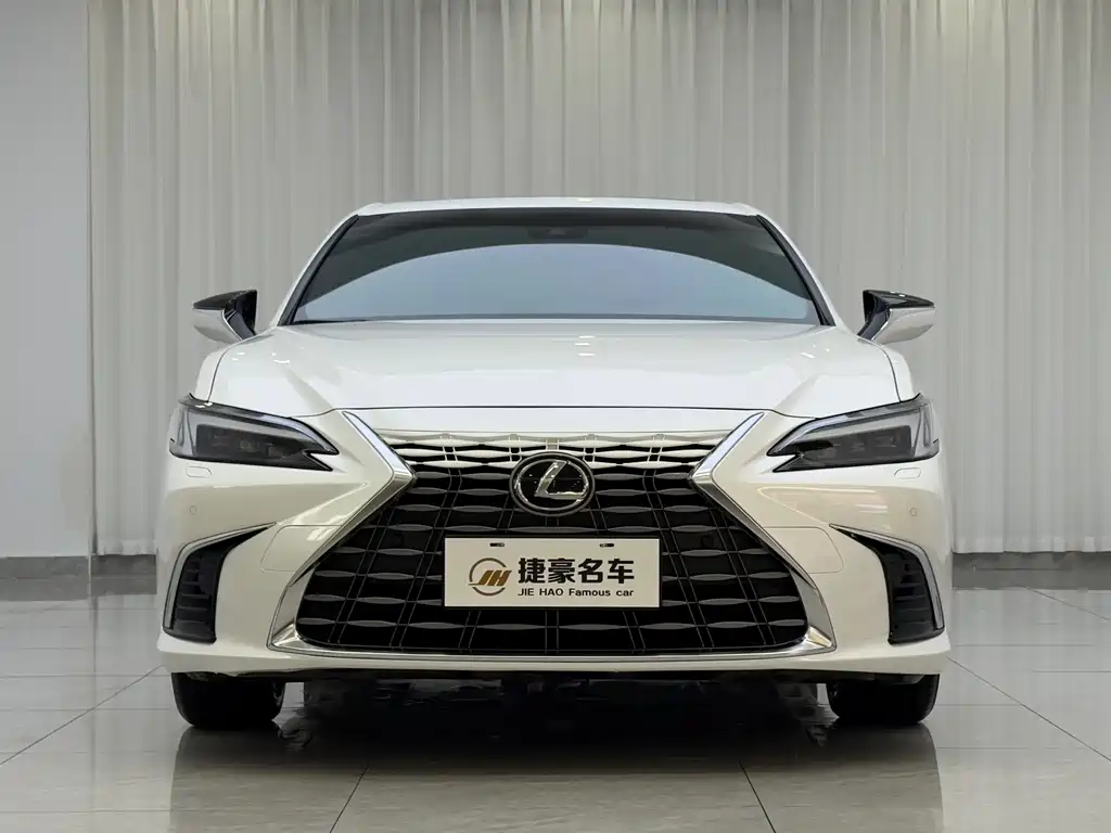 Lexus ES 2025 200 Premium Edition купить на сайте DeffCars