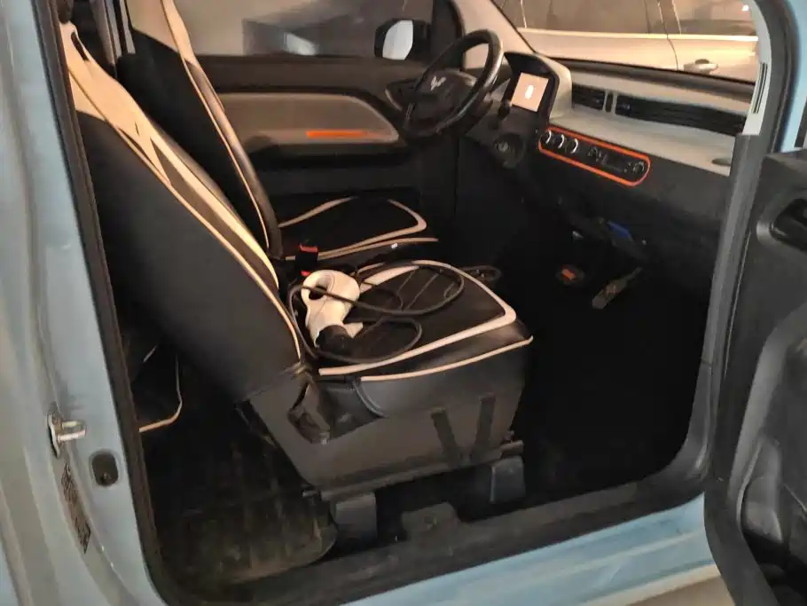 Hongguang MINIEV 2022 Freestyle Lithium Iron Phosphate купить на сайте DeffCars